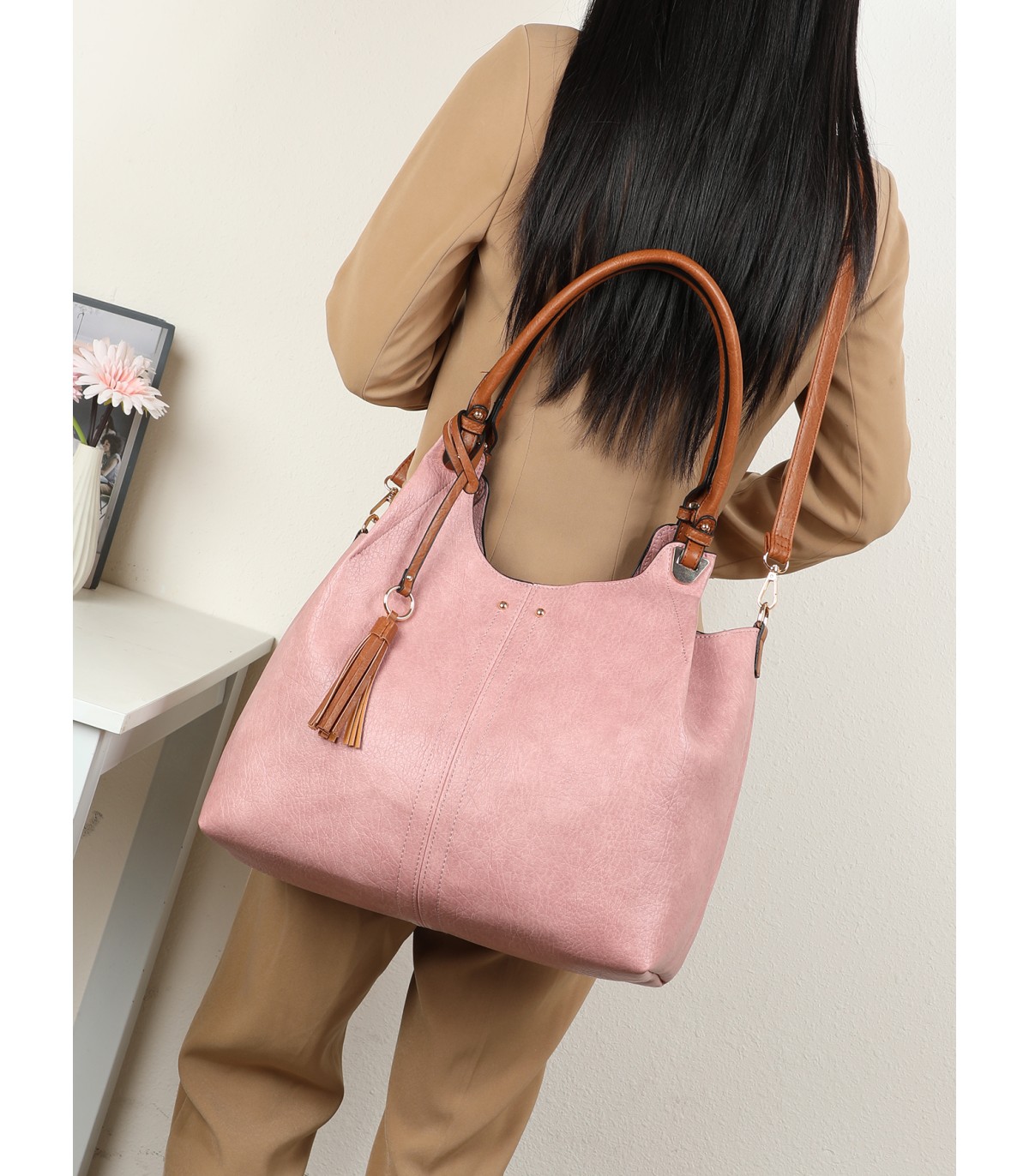 T11737 - Bolso neceser con bandolera de asas anchas y altas para colgarlo del hombro