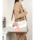 T10163 - Bolso de hombro con pompón y estilo triangular