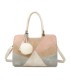 T10163 - Bolso de hombro con pompón y estilo triangular