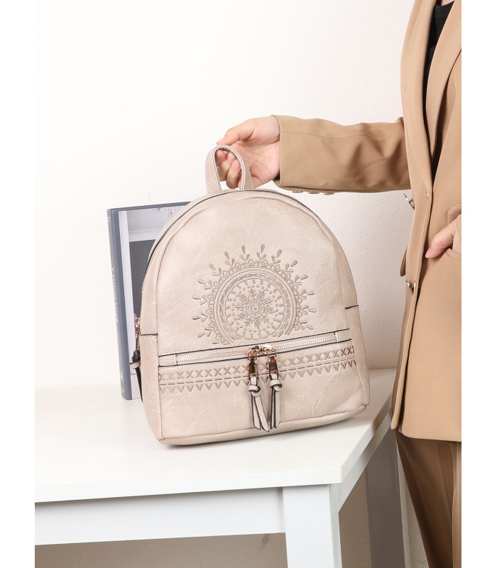 T10725 - Mochila con mandala y bolsillos frontales