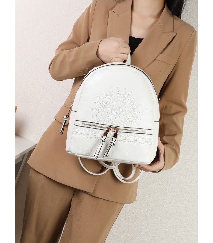 T10725 - Mochila con mandala y bolsillos frontales