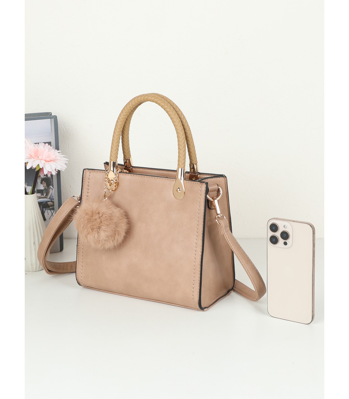 T10740 - Bolso de hombro con pompón