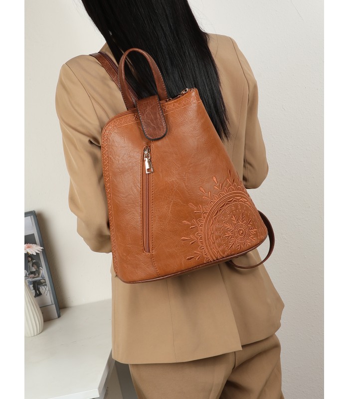 T11150 - Mochila con mandala y cuerpo cónico con bolsillo frontal