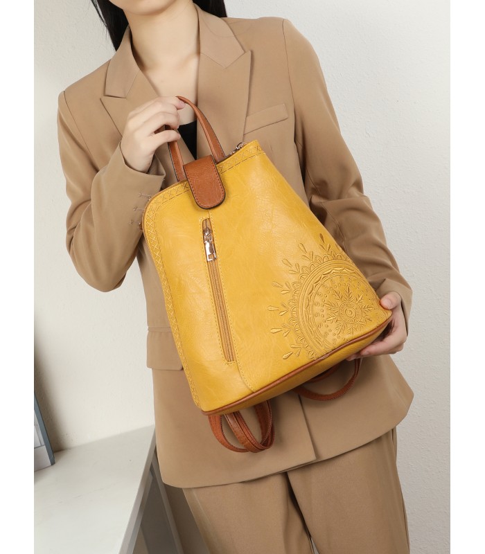 T11150 - Mochila con mandala y cuerpo cónico con bolsillo frontal