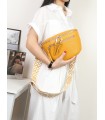 T11570 - Bolso estilo riñonera con borlas