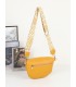 T11570 - Bolso estilo riñonera con borlas