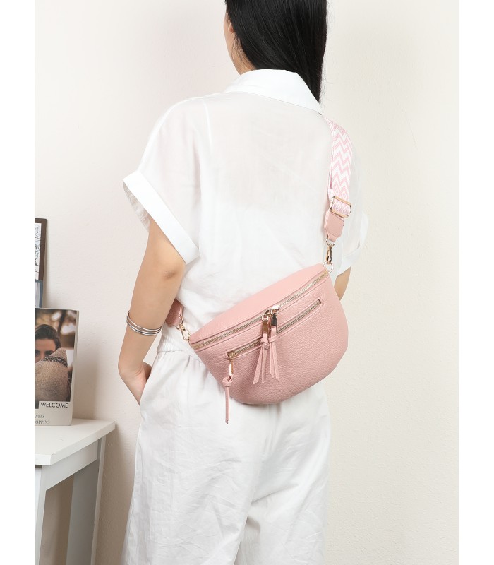 T11570 - Bolso estilo riñonera con borlas