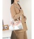 T11611 - Bolso de mano con asas redondas y borla a juego