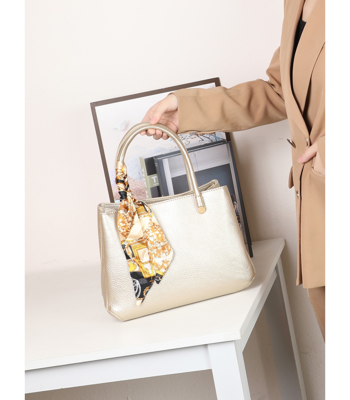 T11636 - Bolso bandolera con pañuelo