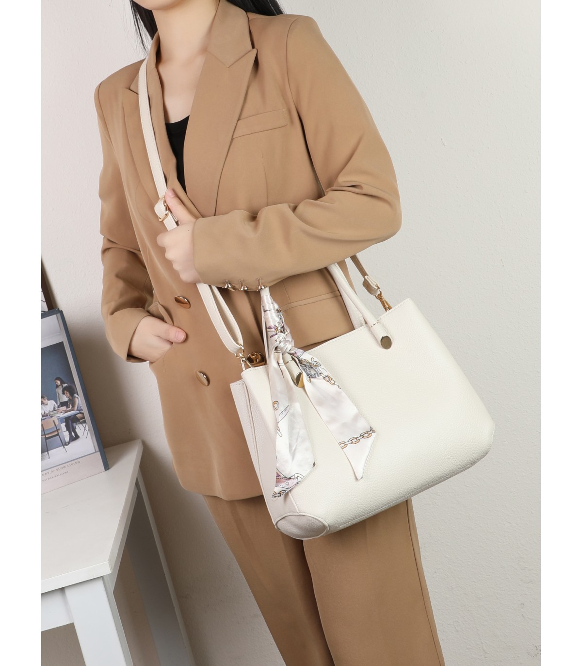 T11636 - Bolso bandolera con pañuelo