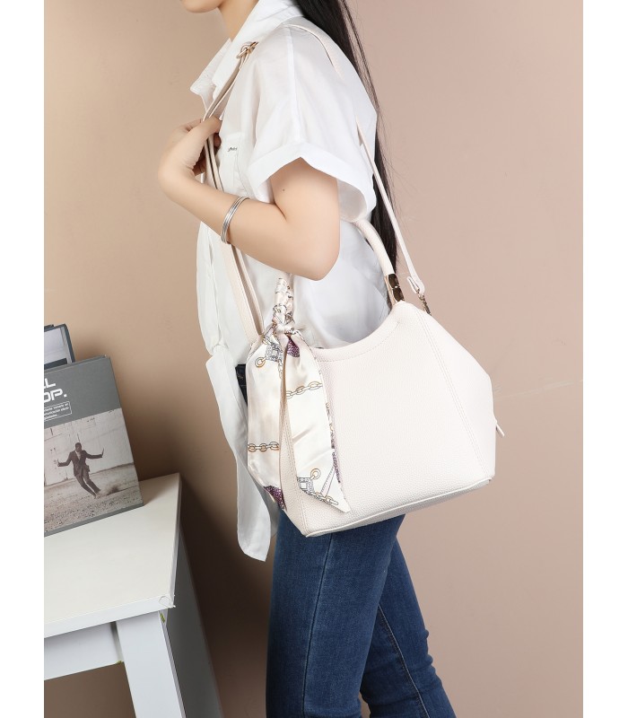 T11664 - Bolso pequeño de mano con pañuelo y bandolera