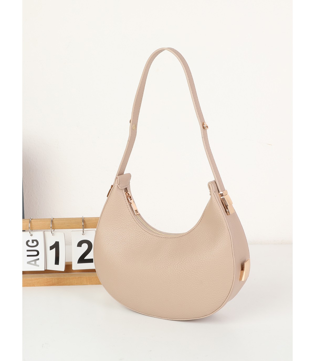 T11852 - Bolso medialuna con bandolera ajustable