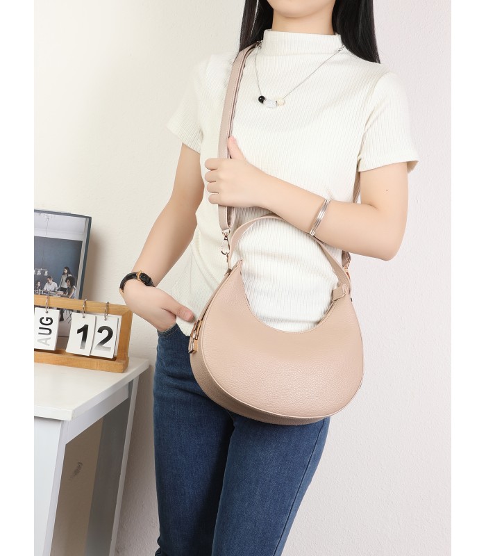 T11852 - Bolso medialuna con bandolera ajustable