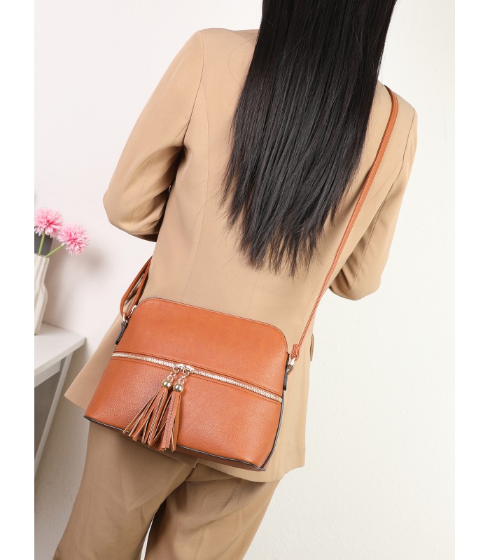 R9354-1- Bolso bandolera con borlas de adorno