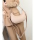 T11851 - Bolso de media luna con doble bandolera de cadena dorada