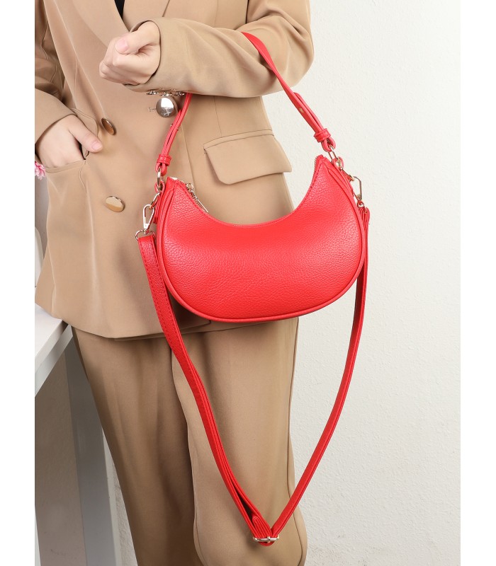 T11851 - Bolso de media luna con doble bandolera de cadena dorada