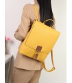 T11574 - Mochila rectangular con cierre de botón imantado