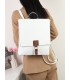 T11574 - Mochila rectangular con cierre de botón imantado