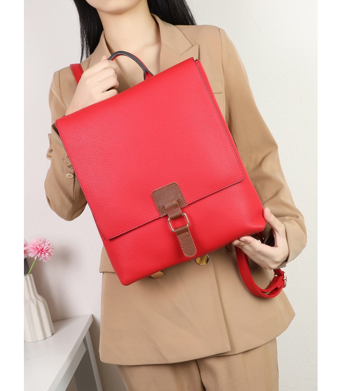 T11574 - Mochila rectangular con cierre de botón imantado