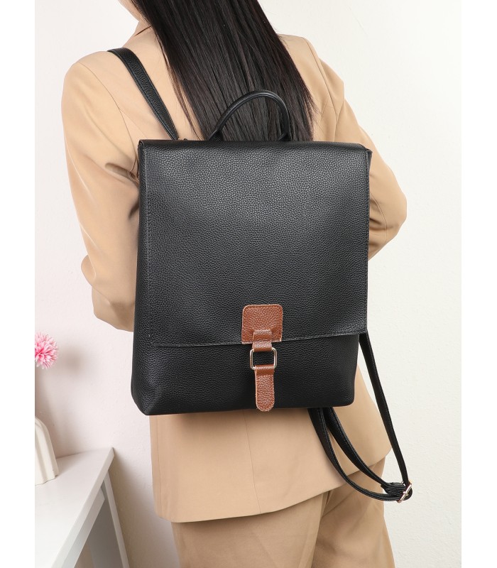 T11574 - Mochila rectangular con cierre de botón imantado