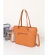 T11889 - Bolso de hombro amplio con pañuelo y textura cuarteada