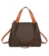 T11924-Bolso tipo tote elegante con monograma clásico y detalles modernos de cadenas
