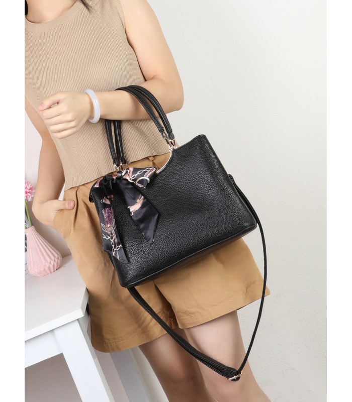 T11939-Bolso Satchel con Pañuelo Decorativo