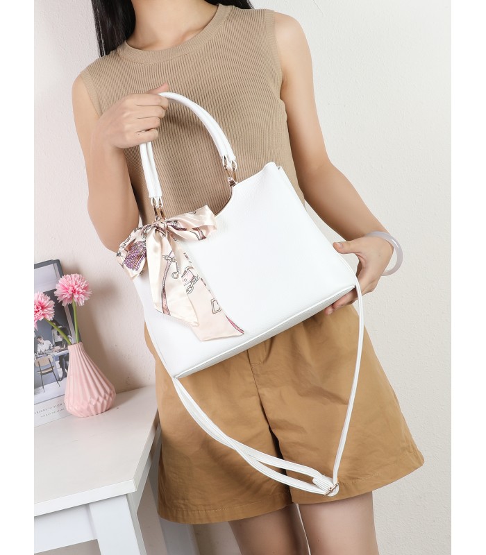 T11939-Bolso Satchel con Pañuelo Decorativo