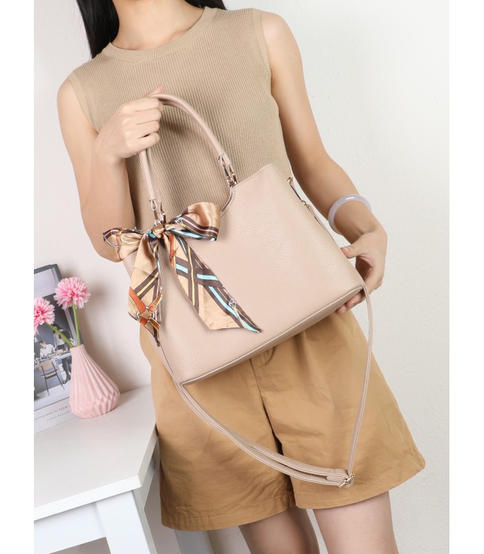 T11939-Bolso Satchel con Pañuelo Decorativo