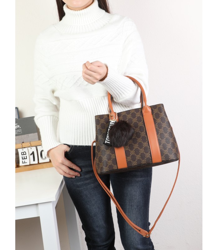 T11775 - Bolso con pompón y osito patrón de marca Giovanna Milano