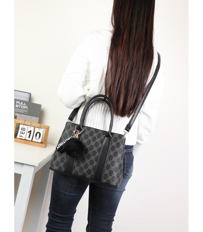 T11775 - Bolso con pompón y osito patrón de marca Giovanna Milano