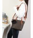 T11780 - Bolso bandolera con pompón