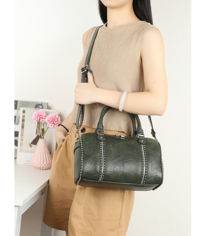 T11844 - Bolso rectangular casi redondo con decoración de bolitas