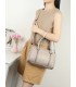 T11844 - Bolso rectangular casi redondo con decoración de bolitas