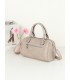 T11844 - Bolso rectangular casi redondo con decoración de bolitas