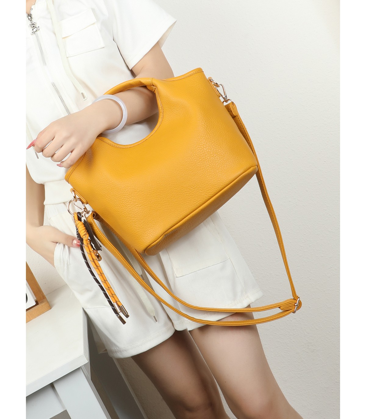 T11938-Bolso de Mano y Bandolera