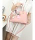 T11940-Bolso de Mano Clásico con Detalle de Pañuelo