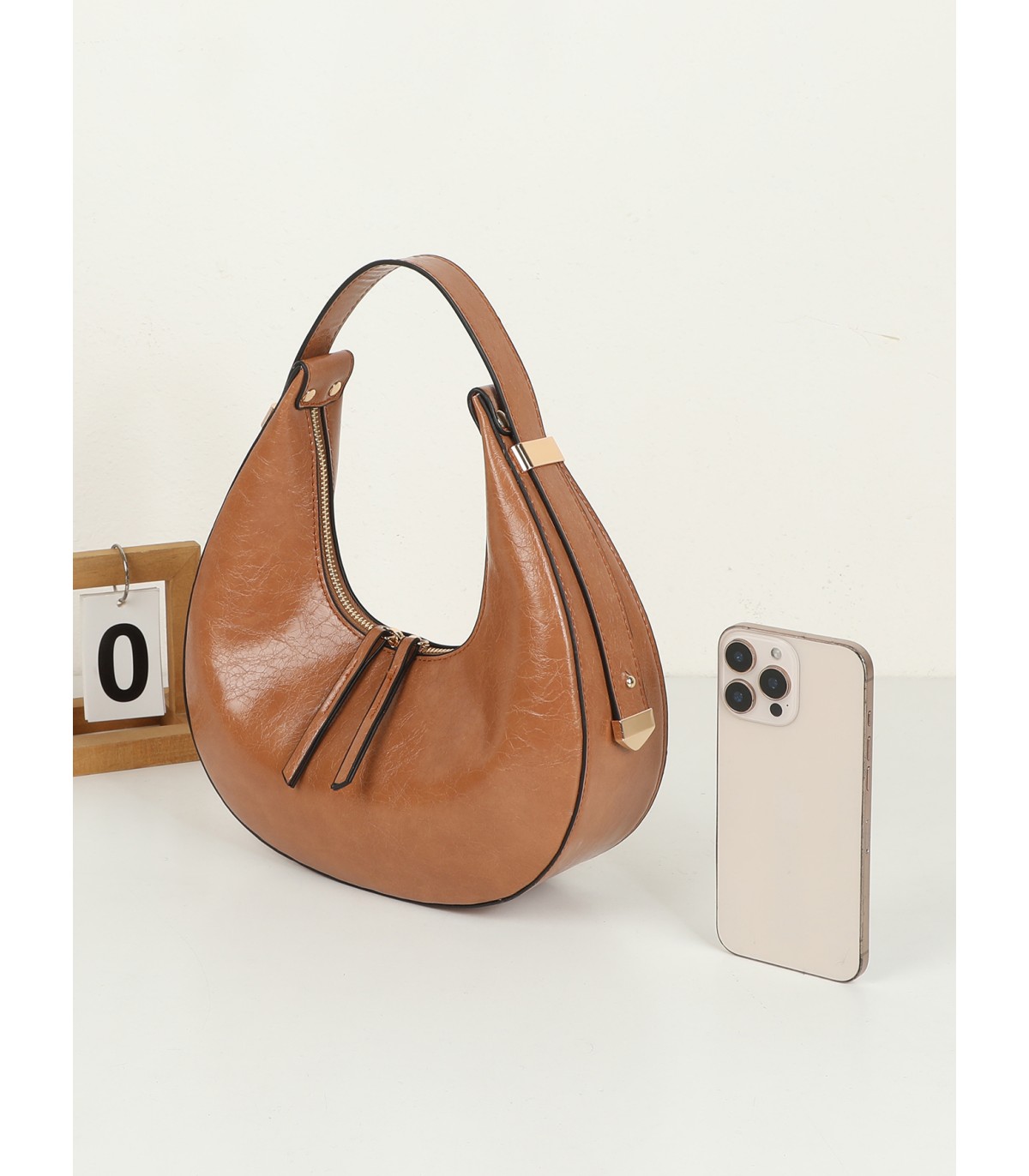 T11958-Bolso de Hombro Estilo "Moon Bag
