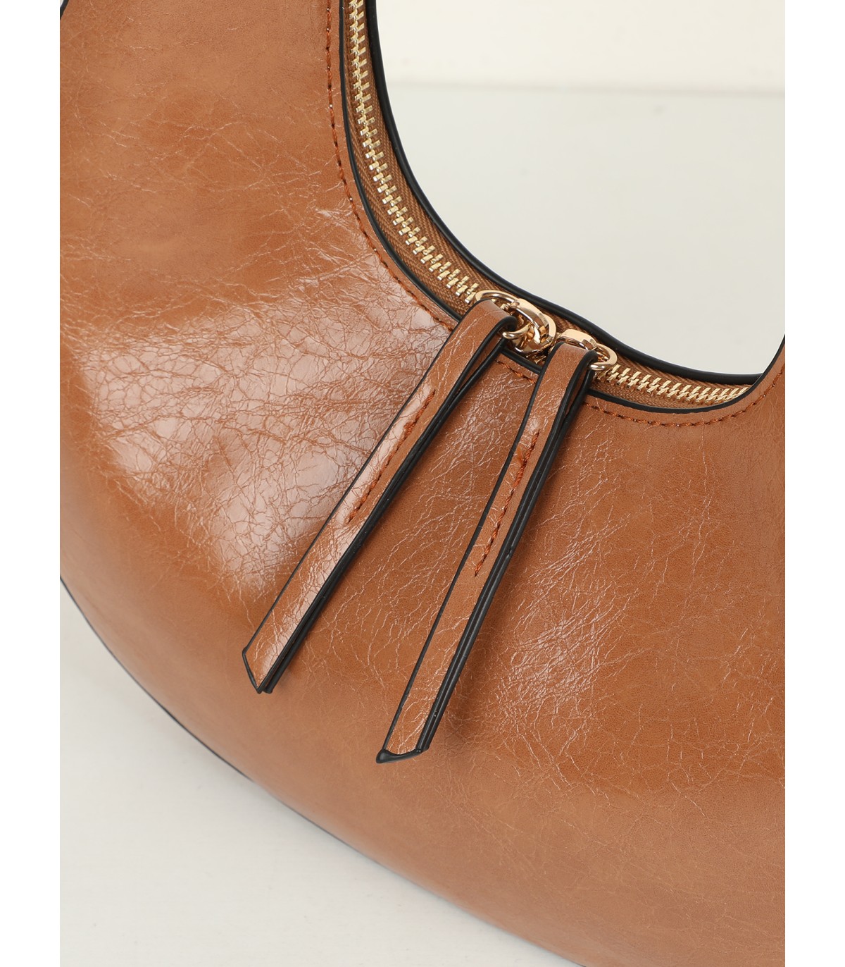 T11958-Bolso de Hombro Estilo "Moon Bag