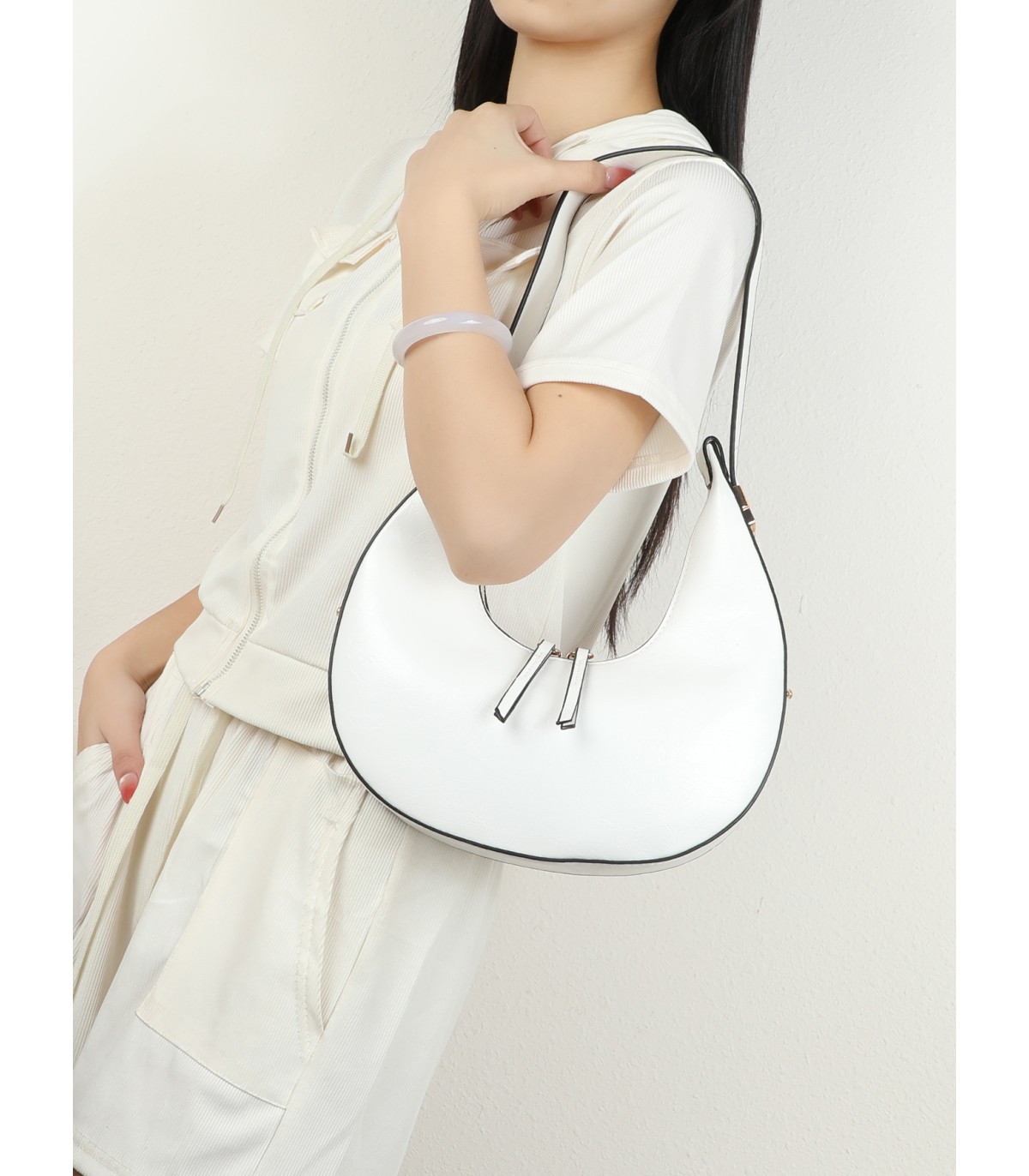 T11958-Bolso de Hombro Estilo "Moon Bag