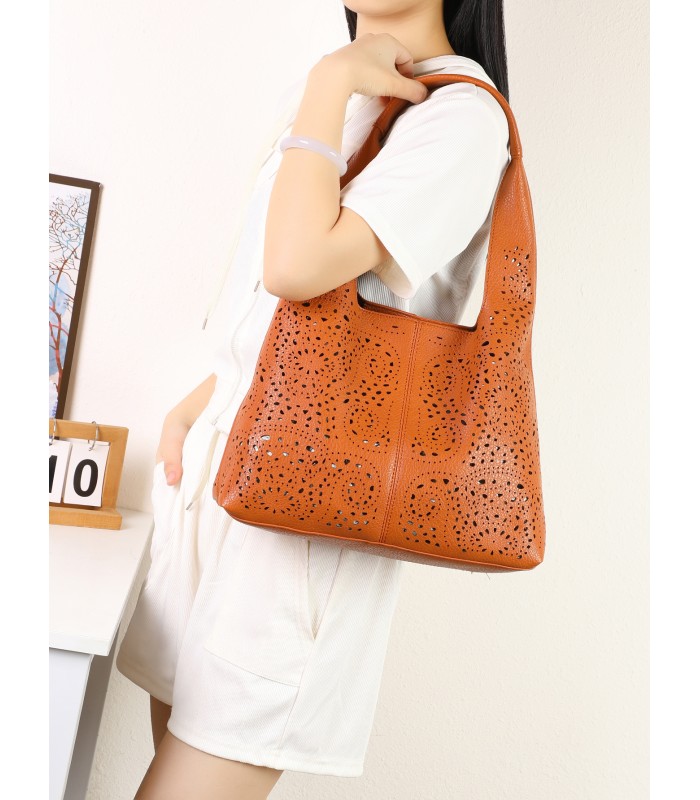 T11929 – Bolso Hobo Calado con Organizador