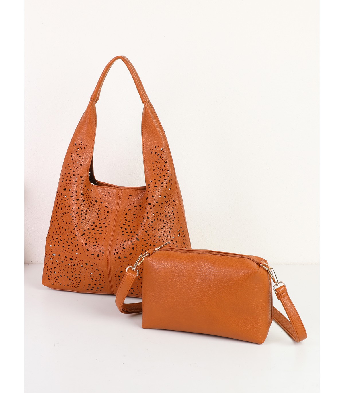 T11929 – Bolso Hobo Calado con Organizador