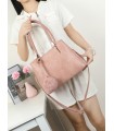 T11953-Bolso de Hombro con Pompón Decorativo