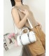 T11963-Bolso tipo Boston con Cremalleras Decorativas