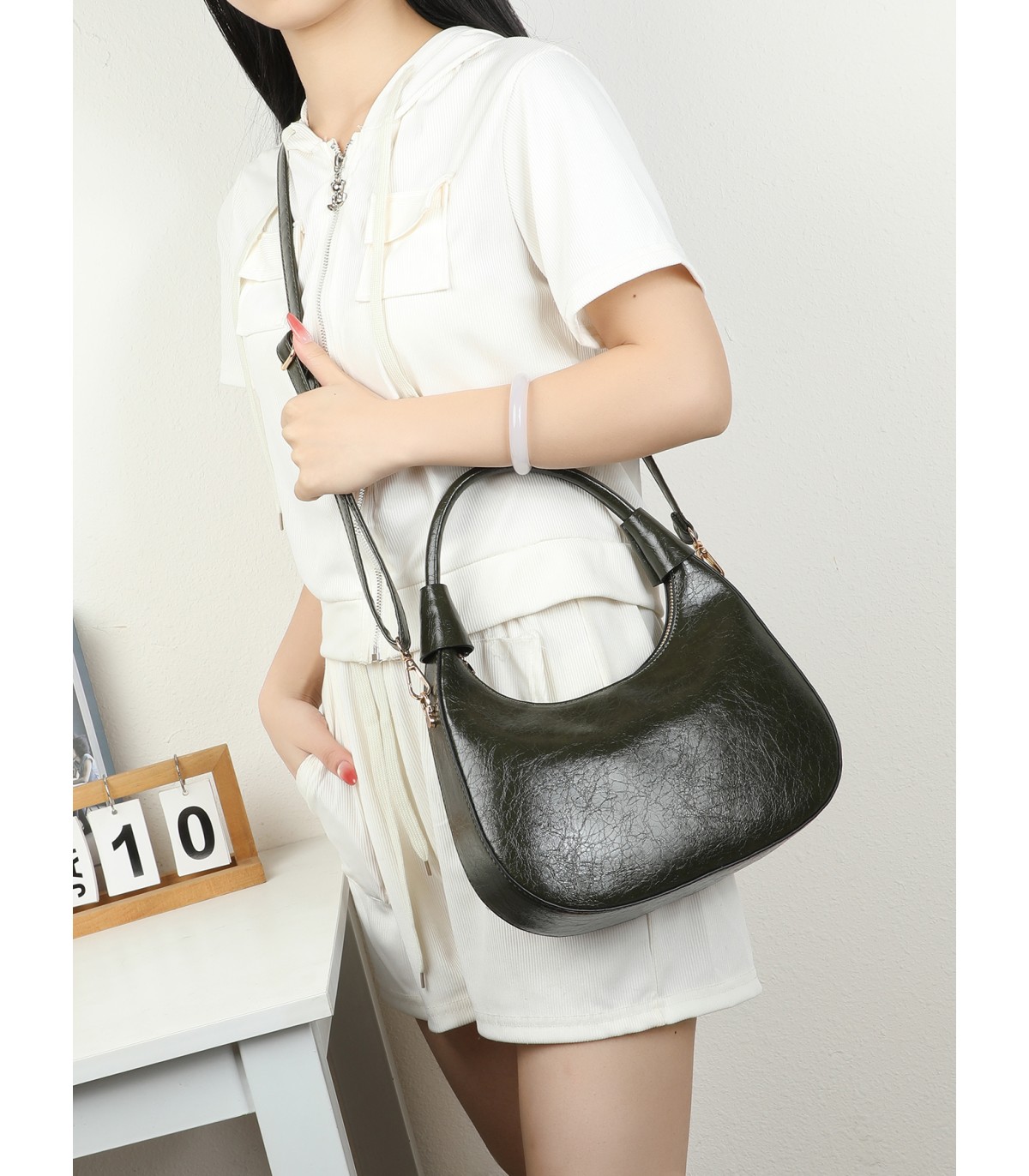 T11967-Elegante bolso de hombro de dama