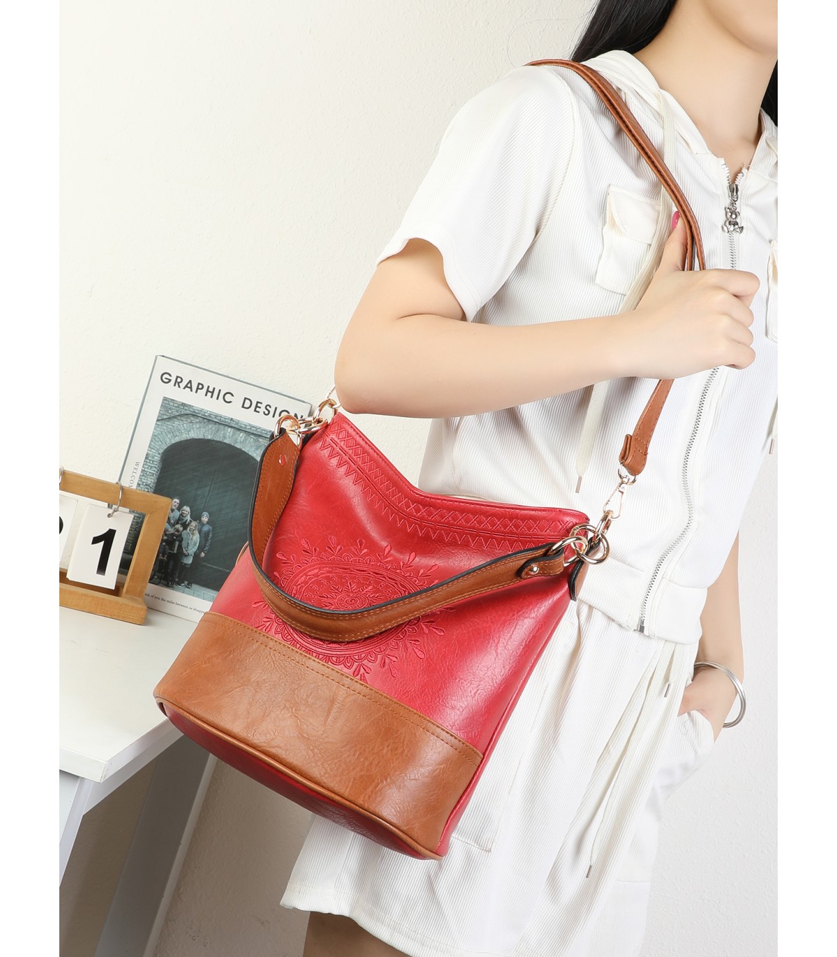 T11811 - Bolso bicolor de hombro con bandolera