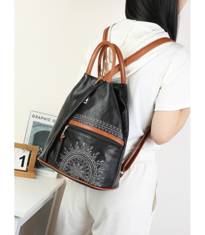 T11149 - Mochila con cremallera frontal y bordado de mandala