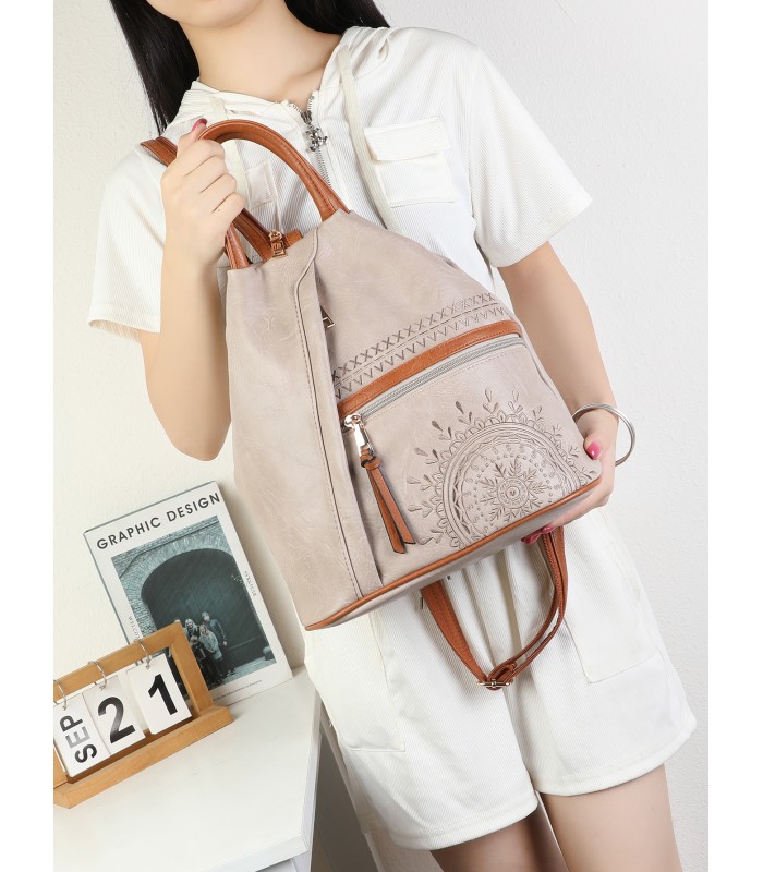 T11149 - Mochila con cremallera frontal y bordado de mandala