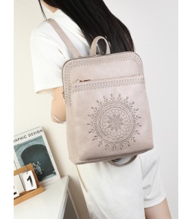 T11514 - Mochila con bordado para mujer con adorno a juego