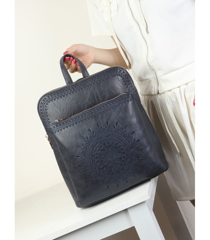 T11514 - Mochila con bordado para mujer con adorno a juego